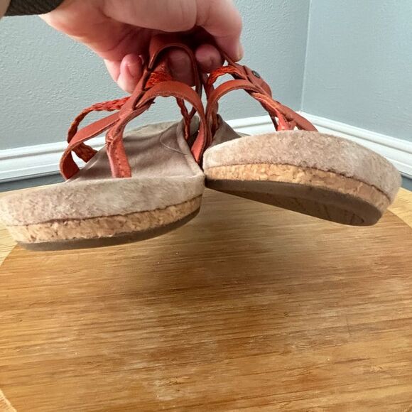 UGG AUSTRALIA MADDIE CORK WEDGE STRAPY THONG SANDALS IN FIRE OPAL SIZE 8 - Picture 3 of 9